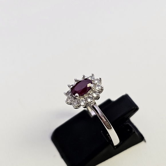 Genuine Royal Thai Ruby and White Zircon in Platinum Sterling Ring Size 7! ♥️ - Picture 4 of 8
